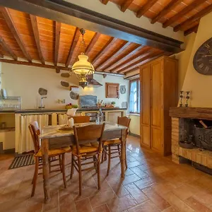  Appartamento Romantica Casina Nel Borgo Vicino Siena Italia